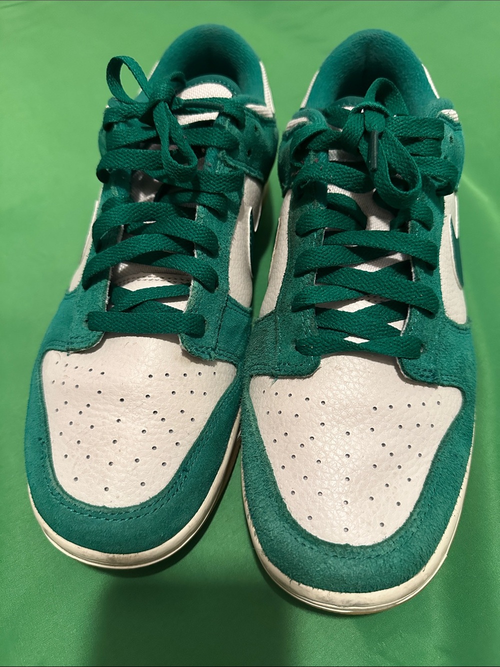Nike Dunk Low SE "Malachite" sneakers, 9.5 - Picture 5 of 15